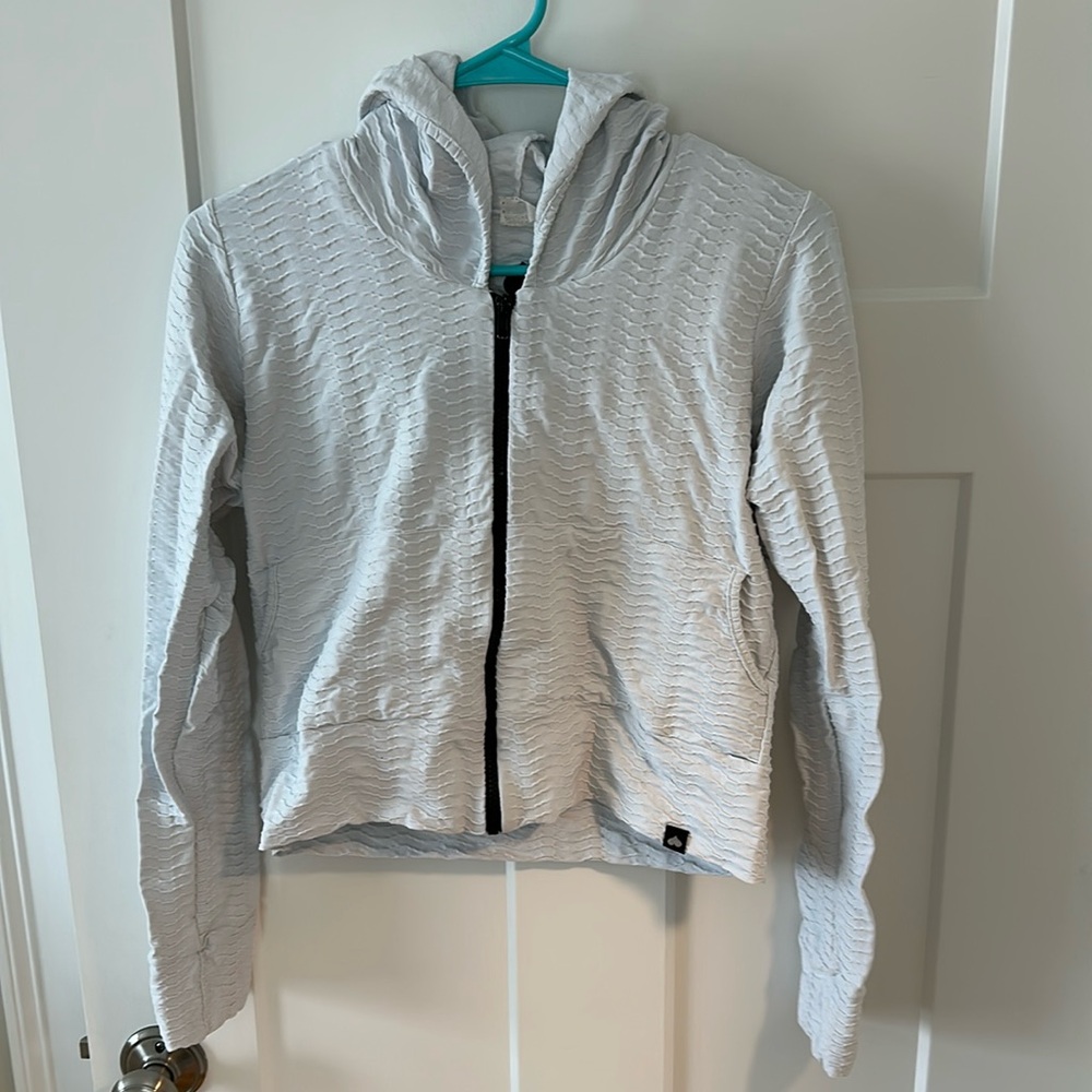 Zip up